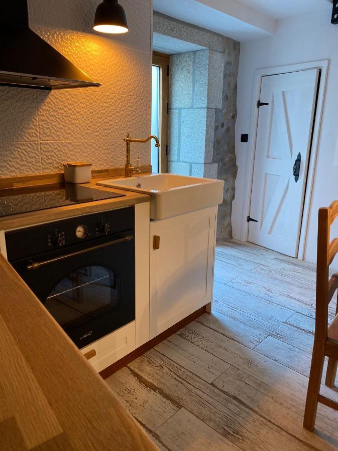 カストロ・ダイレ Emily'S Houseヴィラ エクステリア 写真